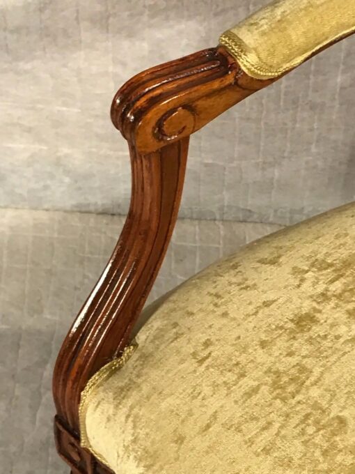 Pair of Louis XVI Armchairs - Frame Detail - Styylish