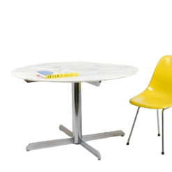 Florence Knoll for Knoll Table - Staged with Chair - Styylish