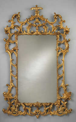 Discover this giltwood mirror at the met museum 