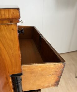 Biedermeier Chiffonier - Interior - Styylish