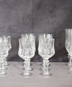 Set of 18 Elegant Crystal Glasses - Full - Styylish