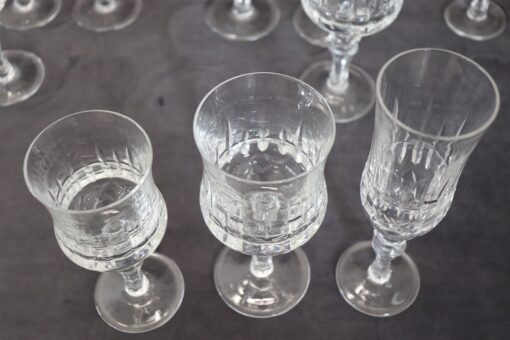 Set of 18 Elegant Crystal Glasses - Interior - Styylish