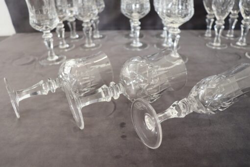 Set of 18 Elegant Crystal Glasses - Base Detail - Styylish