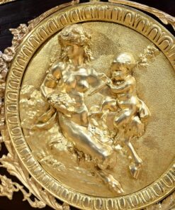 Marie-Antoinette Chest of Drawers - Medallion Detail - Styylish