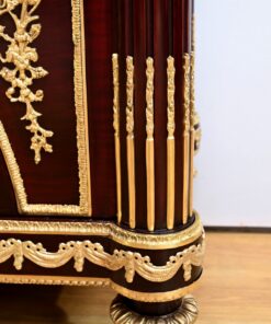 Marie-Antoinette Chest of Drawers - Middle Column Detail - Styylish