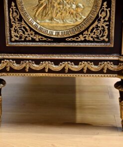 Marie-Antoinette Chest of Drawers - Side Trim Detail - Styylish