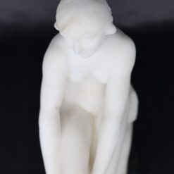 White Marble Sculpture - Birds Eye View - Styylish