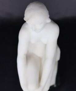White Marble Sculpture - Birds Eye View - Styylish
