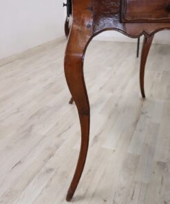 Antique Center Table - Curved Leg Detail - Styylish