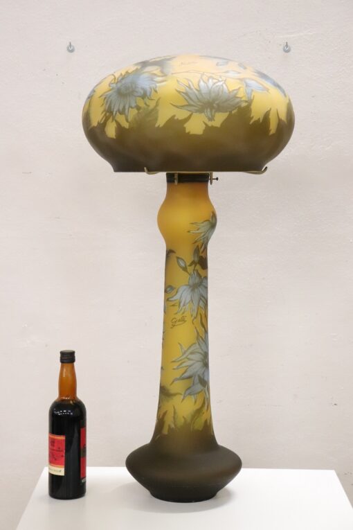 Cameo Glass Table Lamp - Size Comparison - Styylish