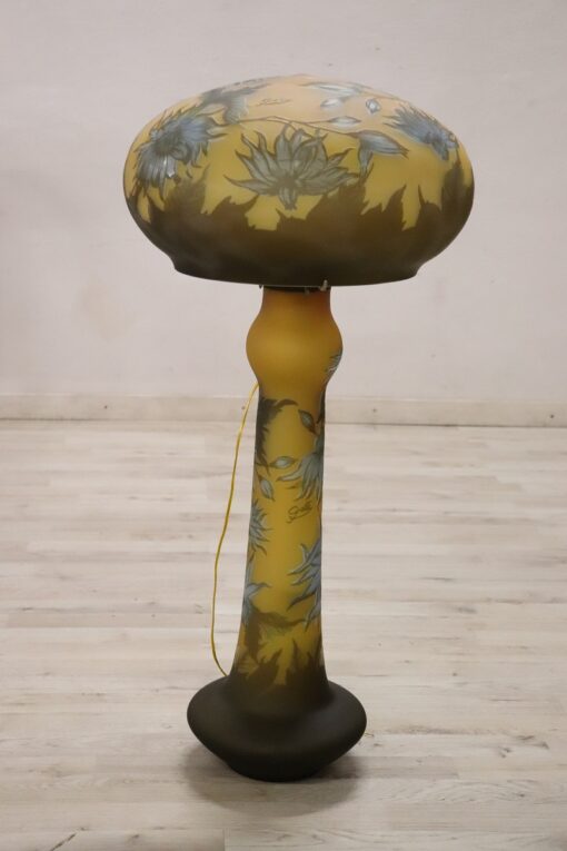 Cameo Glass Table Lamp - Full Profile - Styylish