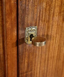 Small Blond Mahogany Bookcase - Right Side Keyhole - Styylish