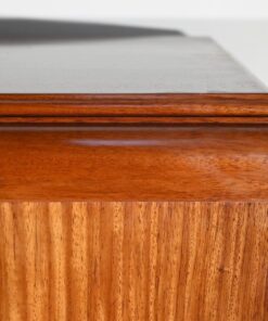 Small Blond Mahogany Bookcase - Edge Detail - Styylish