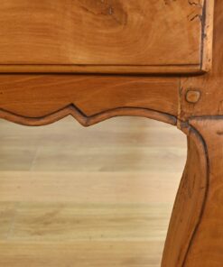 Extendable Farmhouse Table - Curved Details - Styylish