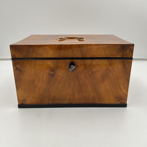 Biedermeier Box or Chest - Front - Styylish