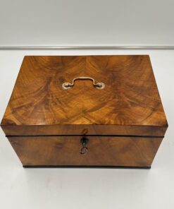 Biedermeier Box or Chest - Top - Styylish