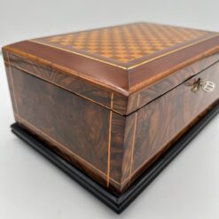 Biedermeier Jewelry Box - Inlay Edge Detail - Styylish