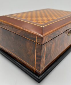 Biedermeier Jewelry Box - Inlay Edge Detail - Styylish