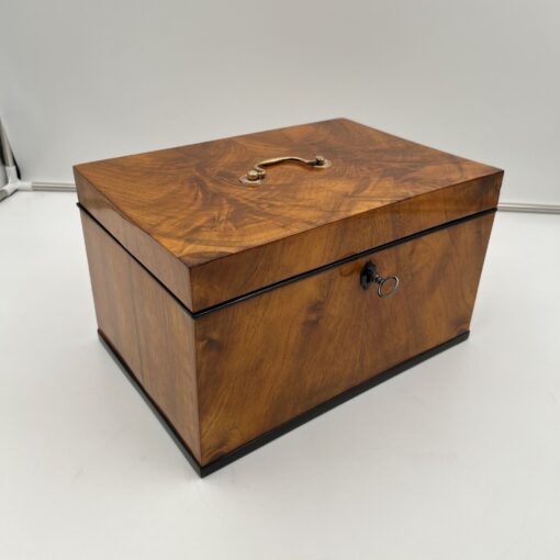 Biedermeier Box or Chest - Side Profile - Styylish