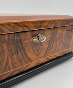 Biedermeier Jewelry Box - Key Detail - Styylish