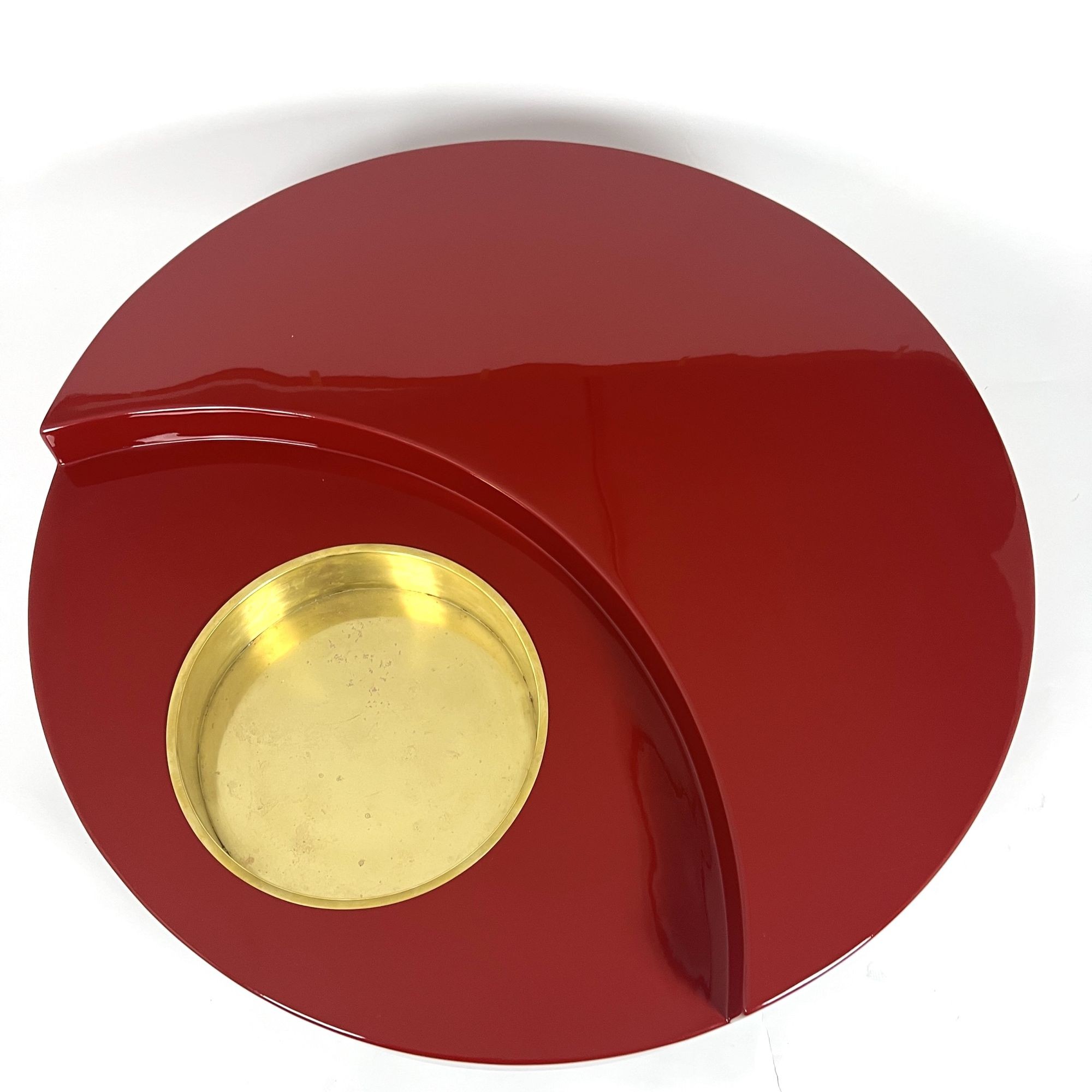 Willy Rizzo Coffee Table 'TRG' - Red Lacquer Detail - Styylish