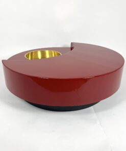 Willy Rizzo Coffee Table 'TRG' - Side and Top Lacquer Detail - Styylish
