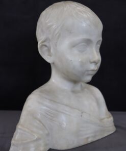 Sculpture in White Marble - Side - Styylish