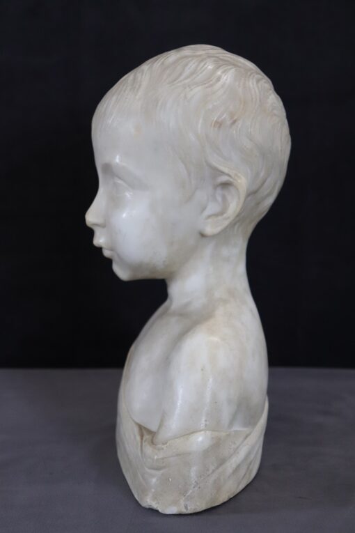 Sculpture in White Marble - Face Profile - Styylish