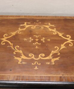 Louis XIV Chest of Drawers - Top Decoration - Styylish