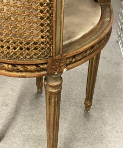 Oval Gilt Wood Side Table- detail view- Styylish
