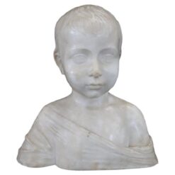 Sculpture in White Marble - Styylish