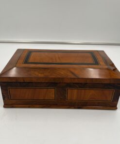 Biedermeier Jewelry Box Walnut - Inlay Details Back - Styylish