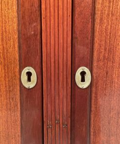 Pair of Demilune Cabinets- detail of the middle part- Styylish